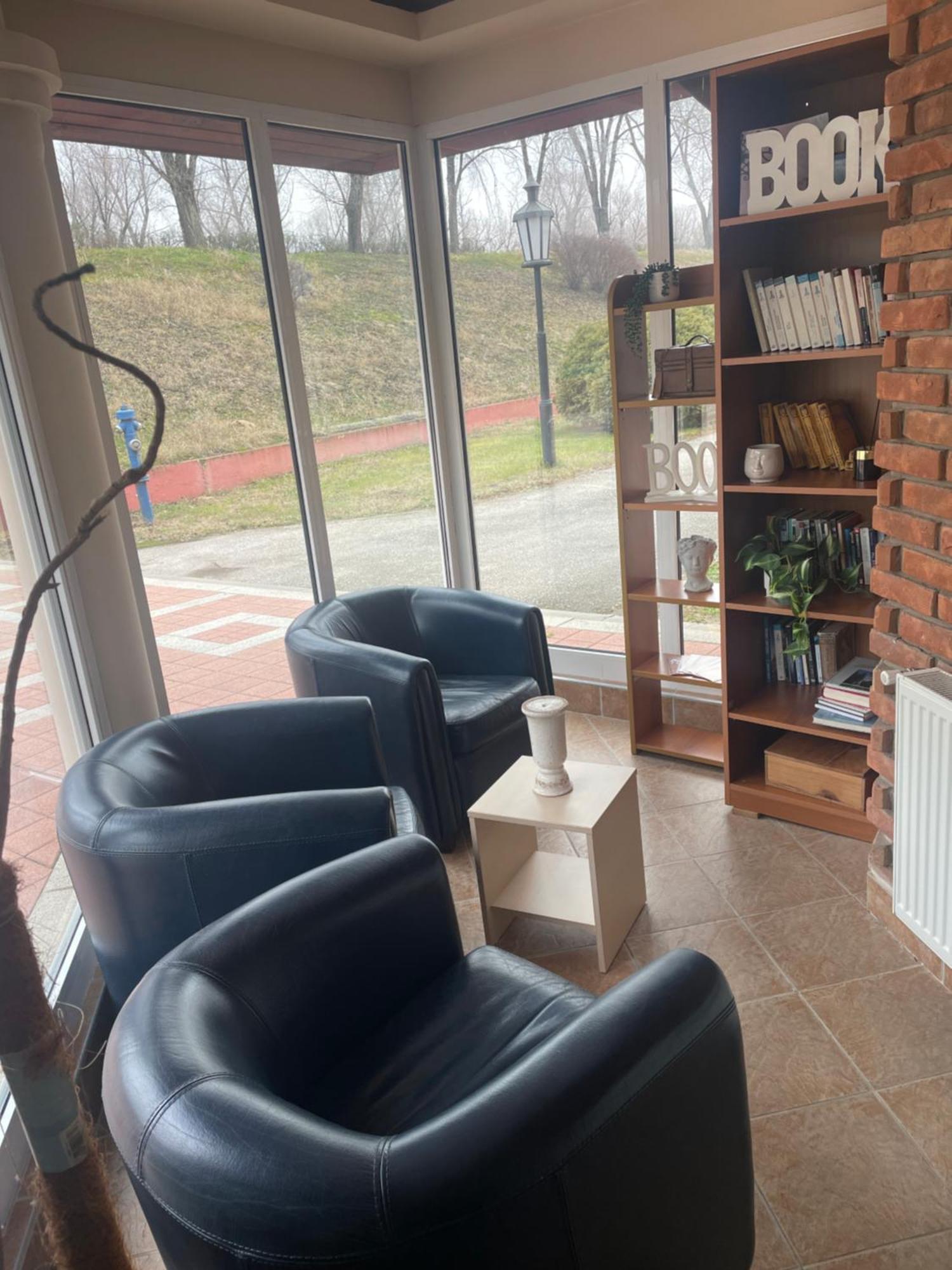 Hotel Aqua Panon Канижа Экстерьер фото
