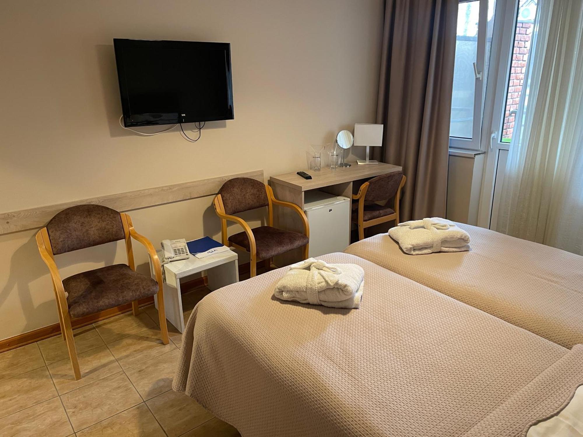 Hotel Aqua Panon Канижа Экстерьер фото