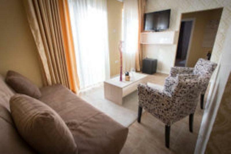 Hotel Aqua Panon Канижа Экстерьер фото